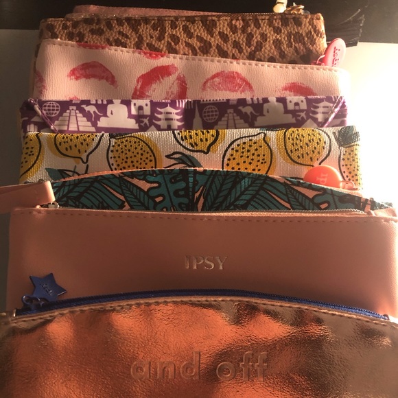 9 Ipsy Cosmetic Bags - Picture 1 of 7